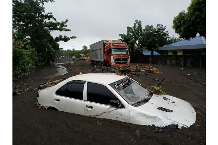 Filipine: Cel puţin 14 morţi în urma alunecărilor 