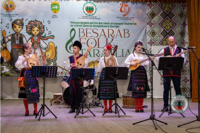 В Тараклии прошел фестиваль детского творчества Besarab Folk, приуроченный ко Дню бессарабских болгар