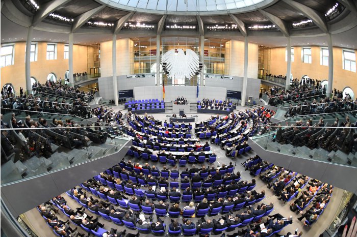 Germania organizează în februarie alegeri legislative anticipate 